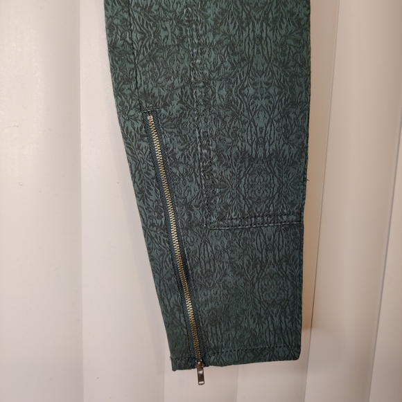 Anthropologie Pilcro And The Letterpress Stylish Green And Black Patterned Pants - Picture 4 of 5